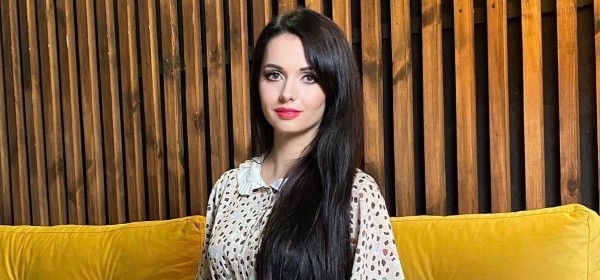 «Женщина принесла куклу, чтобы показать желаемый цвет волос». Парикмахер – о профессии и необычных клиентах «Женщина принесла куклу, чтобы показать желаемый цвет волос». Парикмахер – о профессии и необычных клиентах