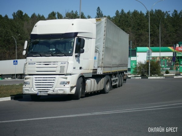 Убытки у 40%: что говорят белорусские перевозчики о запрете ЕС на въезд фур