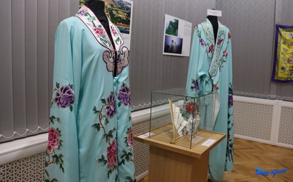 Новая выставка с китайским колоритом открылась в Барановичах Новая выставка с китайским колоритом открылась в Барановичах