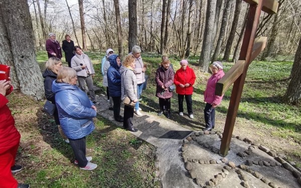 Экскурсионный тур «Следы истории войны» раскрыл барановичанам трагичные страницы военных лет