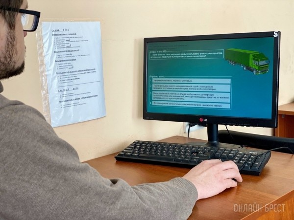 Учиться никогда не поздно! Водители-международники, водители опасных грузов, машинисты, газосварщики, слесари – эти и многие другие профессии на курсах в Учебном центре им. Д.М. Карбышева ДОСААФ в Бресте