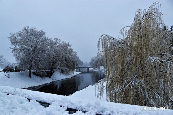Читатель: Снежный апрель в Брестской крепости
             
                Читатель: Снежный апрель в Брестской крепости