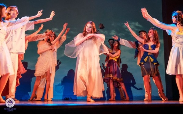 Фотофакт. Как в БарГУ прошел показ музыкально-поэтической композиции «Обещание» Фотофакт. Как в БарГУ прошел показ музыкально-поэтической композиции «Обещание»