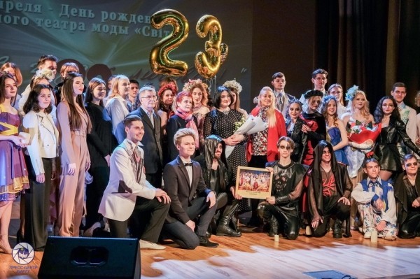 Фотофакт. Как в БарГУ прошел показ музыкально-поэтической композиции «Обещание» Фотофакт. Как в БарГУ прошел показ музыкально-поэтической композиции «Обещание»