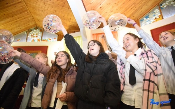 Фоторепортаж. «Мисс Весну» выбрали в Барановичском районе