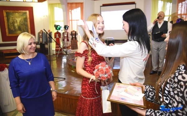 Фоторепортаж. «Мисс Весну» выбрали в Барановичском районе