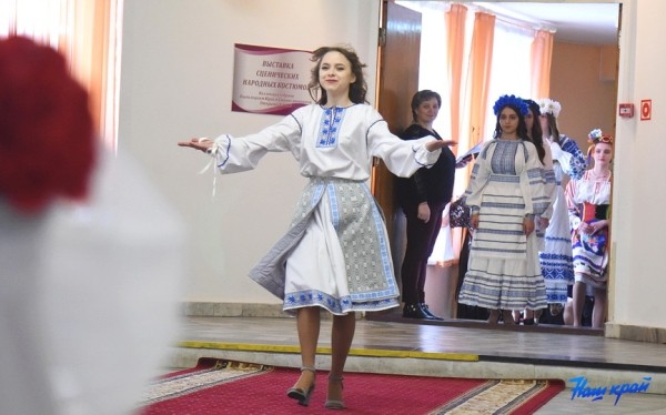 Фоторепортаж. «Мисс Весну» выбрали в Барановичском районе