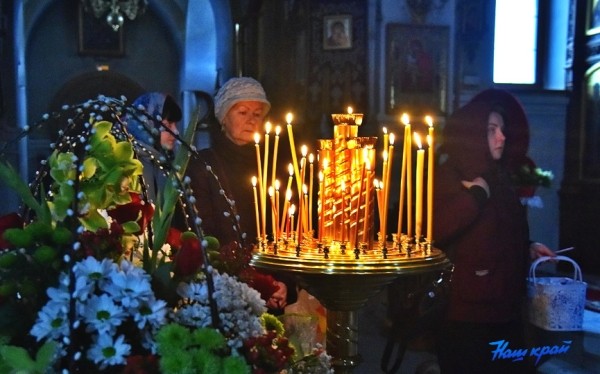 Фоторепортаж. Освящение пасхальных яиц и куличей в храмах Барановичей Фоторепортаж. Освящение пасхальных яиц и куличей в храмах Барановичей