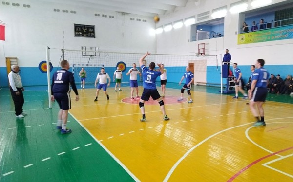 Где в Барановичах работают самые страстные волейболисты Где в Барановичах работают самые страстные волейболисты