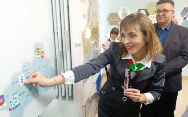 Имя дважды Героя Советского Союза С.И. Грицевца присвоено пионерской дружине самой большой школы Барановичей Имя дважды Героя Советского Союза С.И. Грицевца присвоено пионерской дружине самой большой школы Барановичей