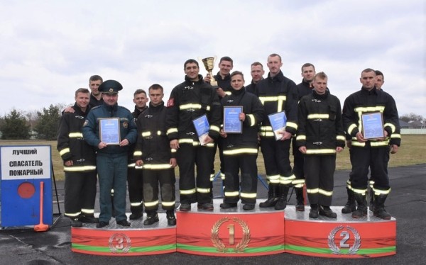 Команда Барановичского ГРОЧС – победитель чемпионата «Сильнейший пожарный-спасатель» Команда Барановичского ГРОЧС – победитель чемпионата «Сильнейший пожарный-спасатель»