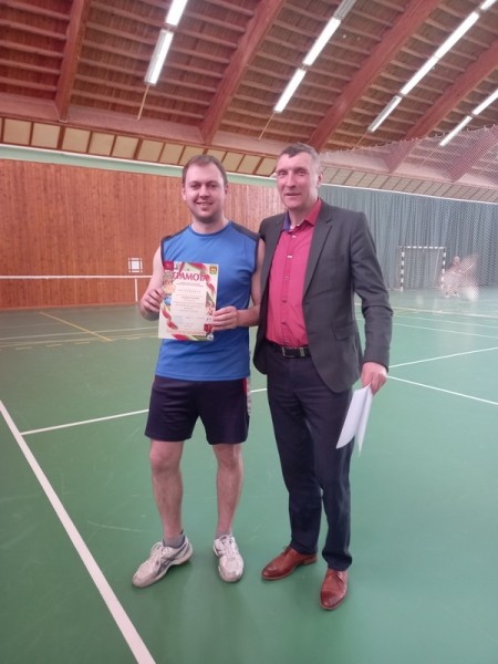 Кто лучше всех в Барановичах играет в бадминтон