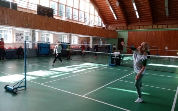 Кто лучше всех в Барановичах играет в бадминтон