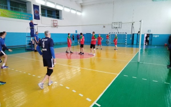 В День здоровья в разгаре – чемпионат Барановичей по волейболу В День здоровья в разгаре – чемпионат Барановичей по волейболу