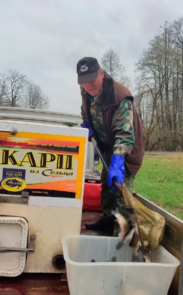 Жители агрогородка в Барановичском районе сами зарыбили водоем