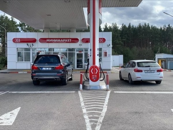 Из-за безвиза поток литовцев в Беларусь увеличился на треть. Едут и за дешевым топливом Из-за безвиза поток литовцев в Беларусь увеличился на треть. Едут и за дешевым топливом