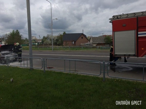 Читатель: Вчера в Ивацевичах тушили Golf
             
                Читатель: Вчера в Ивацевичах тушили Golf