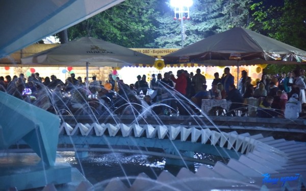 Живые скульптуры, ярмарки мастеров, интерактивные площадки: чем еще радует горожан «Барановичская весна» Живые скульптуры, ярмарки мастеров, интерактивные площадки: чем еще радует горожан «Барановичская весна»