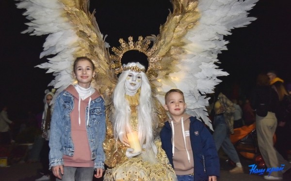 Живые скульптуры, ярмарки мастеров, интерактивные площадки: чем еще радует горожан «Барановичская весна» Живые скульптуры, ярмарки мастеров, интерактивные площадки: чем еще радует горожан «Барановичская весна»