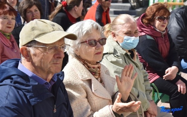 Фотофакт. Интерактивные площадки «Вечер поколений» в Барановичах ко Дню Победы