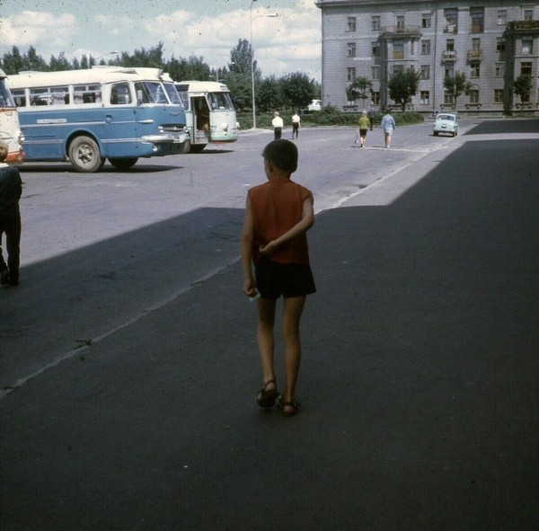 У гостиницы «Буг». Брест, 1968 год
У гостиницы «Буг». Брест, 1968 год