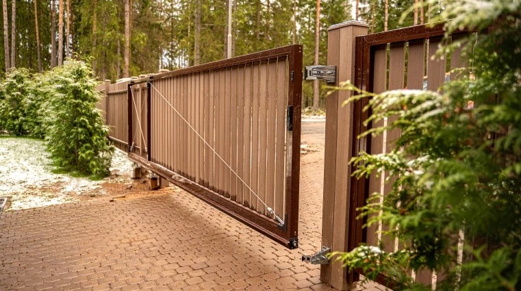 Секреты выбора гаражных ворот