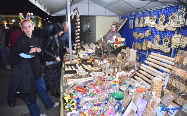 Живые скульптуры, ярмарки мастеров, интерактивные площадки: чем еще радует горожан «Барановичская весна» Живые скульптуры, ярмарки мастеров, интерактивные площадки: чем еще радует горожан «Барановичская весна»