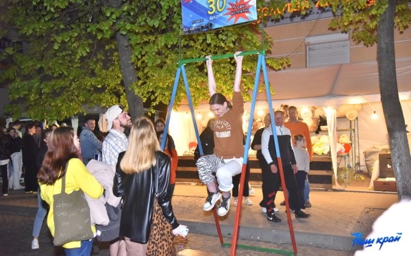 Живые скульптуры, ярмарки мастеров, интерактивные площадки: чем еще радует горожан «Барановичская весна» Живые скульптуры, ярмарки мастеров, интерактивные площадки: чем еще радует горожан «Барановичская весна»