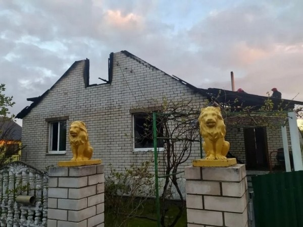 В Березе горел жилой дом