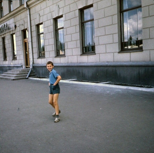 У гостиницы «Буг». Брест, 1968 год
У гостиницы «Буг». Брест, 1968 год