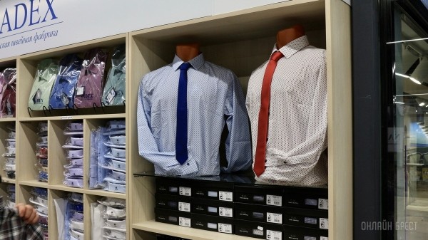 Соберите свой безупречный образ с иголочки в «ЦУМе», на третьем этаже. Готовимся к выпускным, линейкам, свадьбам