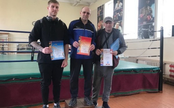 Барановичские спортсмены достойно проявили себя на областных соревнованиях по теннису и боксу Барановичские спортсмены достойно проявили себя на областных соревнованиях по теннису и боксу