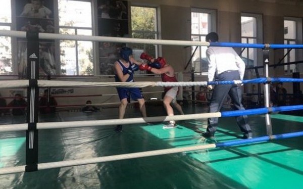 Барановичские спортсмены достойно проявили себя на областных соревнованиях по теннису и боксу Барановичские спортсмены достойно проявили себя на областных соревнованиях по теннису и боксу