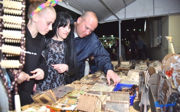 Живые скульптуры, ярмарки мастеров, интерактивные площадки: чем еще радует горожан «Барановичская весна» Живые скульптуры, ярмарки мастеров, интерактивные площадки: чем еще радует горожан «Барановичская весна»