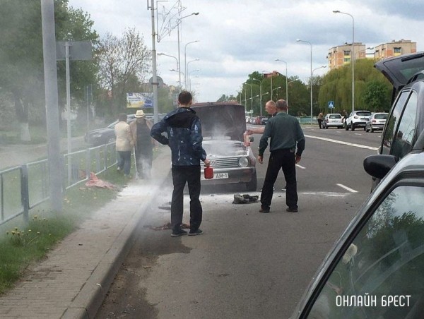 Читатель: Вчера в Ивацевичах тушили Golf
             
                Читатель: Вчера в Ивацевичах тушили Golf