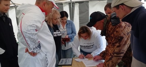 На озере в деревне Заречаны прошел Кубок Каменецкого района по рыбной ловле. Определены победители