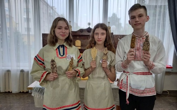 Кукольный театр батлейка Мирновской детского сада-средней школы отмечен на фестивале