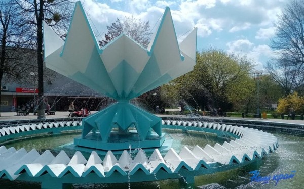 Фотофакт. В Барановичи пришла пора фонтанов