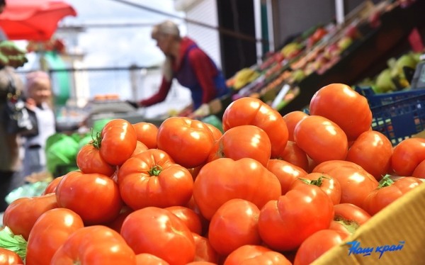  Фоторепортаж. Что продают на рынке в Барановичах и почем?
