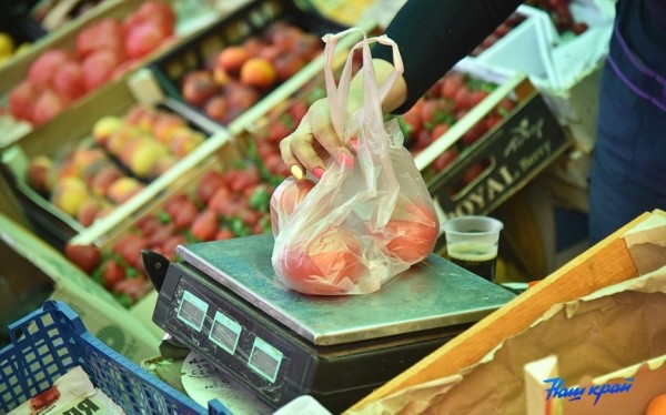  Фоторепортаж. Что продают на рынке в Барановичах и почем?