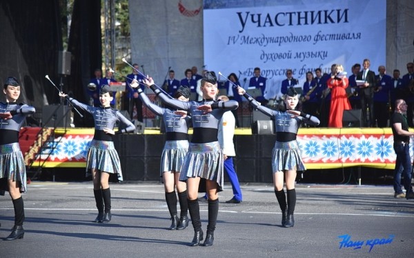 Фоторепортаж. Торжественная церемония открытия праздника города «Барановичская весна 2022» Фоторепортаж. Торжественная церемония открытия праздника города «Барановичская весна 2022»