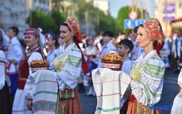 Фоторепортаж. Торжественная церемония открытия праздника города «Барановичская весна 2022» Фоторепортаж. Торжественная церемония открытия праздника города «Барановичская весна 2022»
