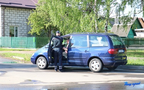 ГАИ и «НК» проверили, все ли водители в Барановичах включают ближний