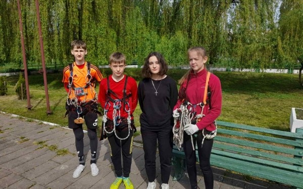 Юные туристы СШ № 14 стали лучшими в городских соревнованиях