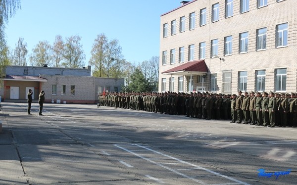 «Мирное небо – это сейчас очень актуально»: день части отмечает барановичская 61-я истребительная авиабаза «Мирное небо – это сейчас очень актуально»: день части отмечает барановичская 61-я истребительная авиабаза