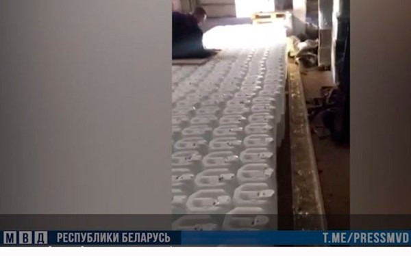 На Брестчине изъято из оборота более 12 тонн контрафактного спирта На Брестчине изъято из оборота более 12 тонн контрафактного спирта