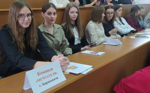 Педагогические идеи СШ № 13 признаны лучшими на областном фестивале Педагогические идеи СШ № 13 признаны лучшими на областном фестивале