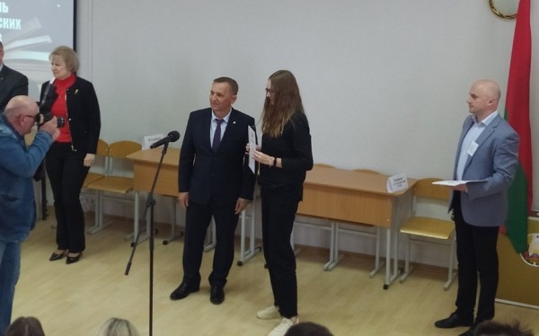 Педагогические идеи СШ № 13 признаны лучшими на областном фестивале Педагогические идеи СШ № 13 признаны лучшими на областном фестивале