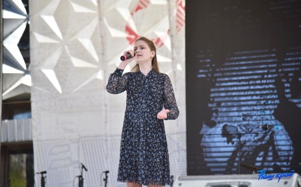 Праздничный концерт «9 мая – День Великой Победы» на главной сценической площадке Барановичей