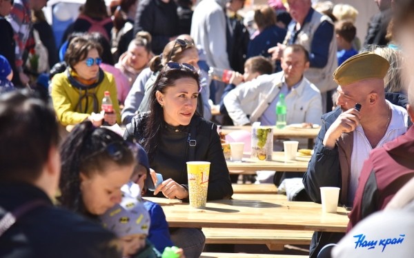 Праздничный концерт «9 мая – День Великой Победы» на главной сценической площадке Барановичей